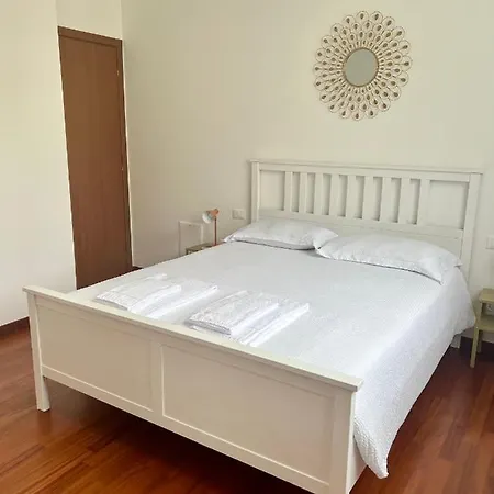 Terrazza E Giardino דירה *